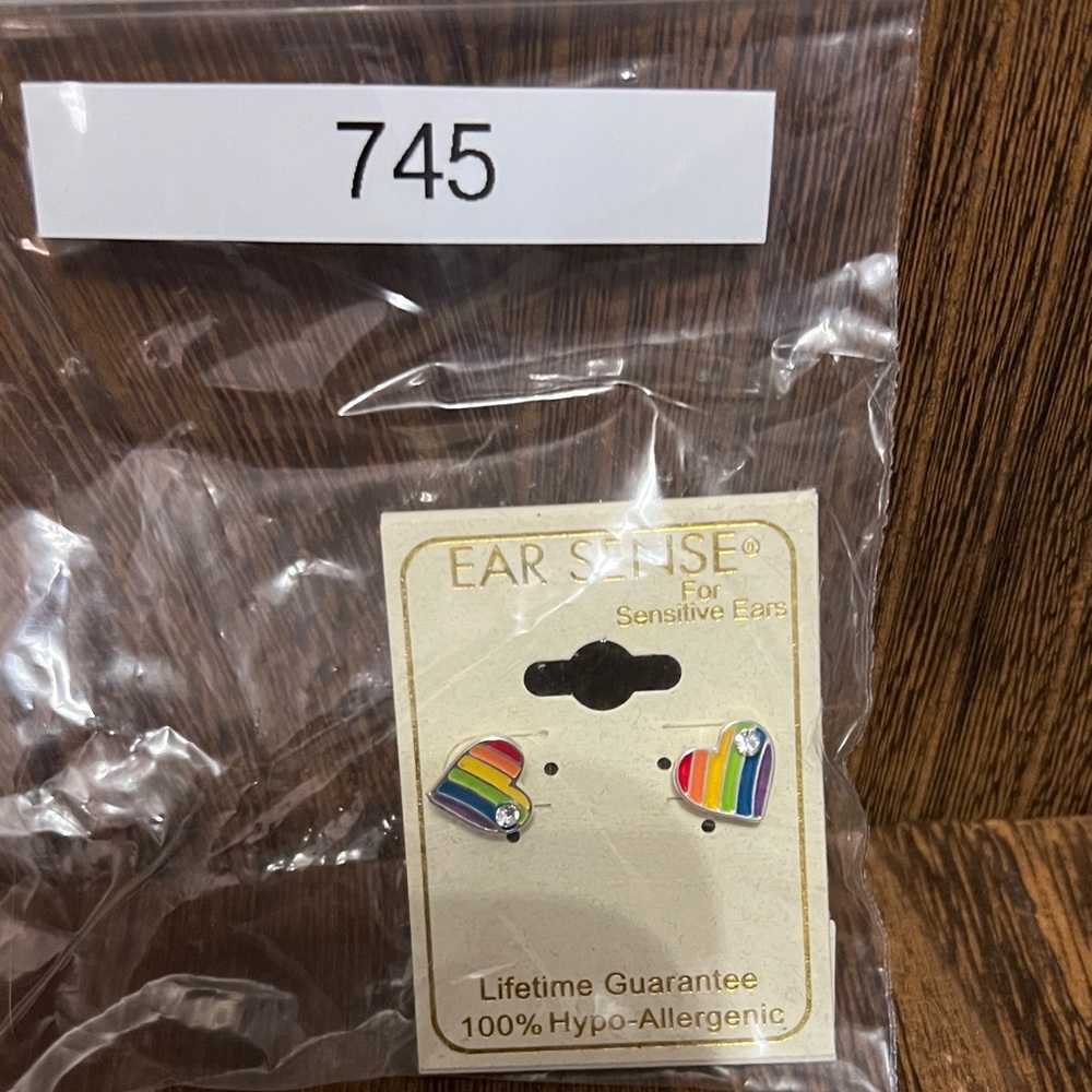 3/$18 Rainbow Heart Earrings with Crystal Accent Lot 745 - Picture 5 of 5